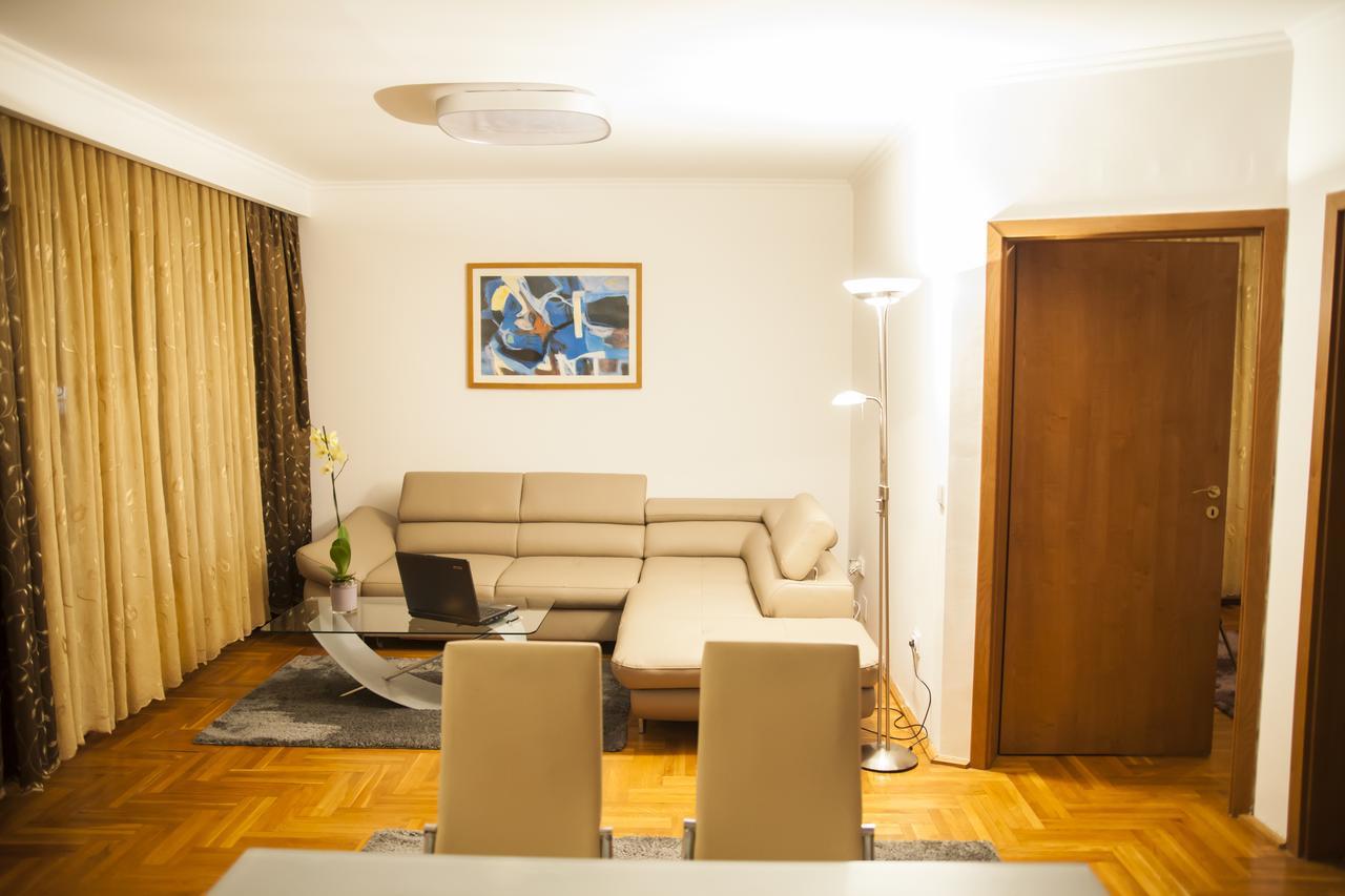 Business Class Apartment 克卢日-纳波卡 外观 照片