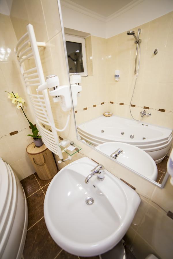 Business Class Apartment 克卢日-纳波卡 外观 照片