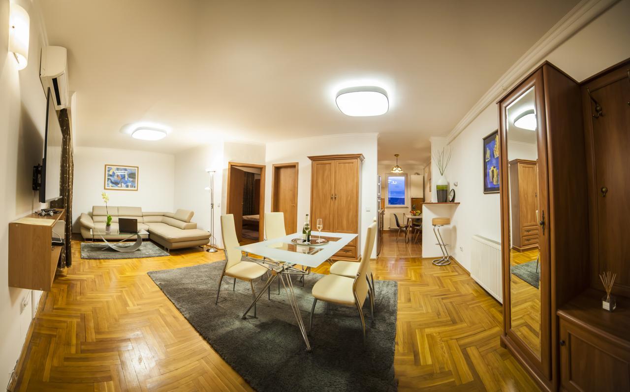 Business Class Apartment 克卢日-纳波卡 外观 照片