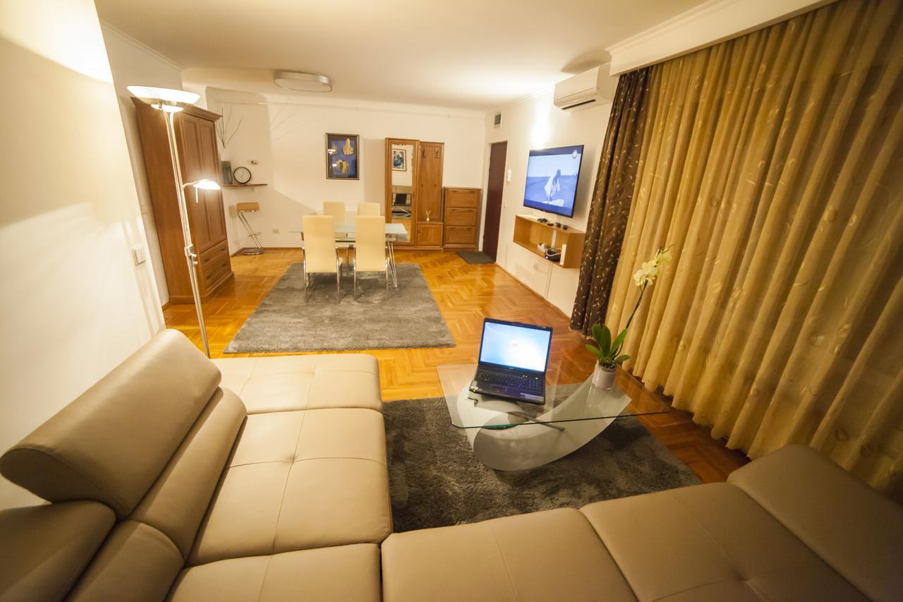 Business Class Apartment 克卢日-纳波卡 外观 照片