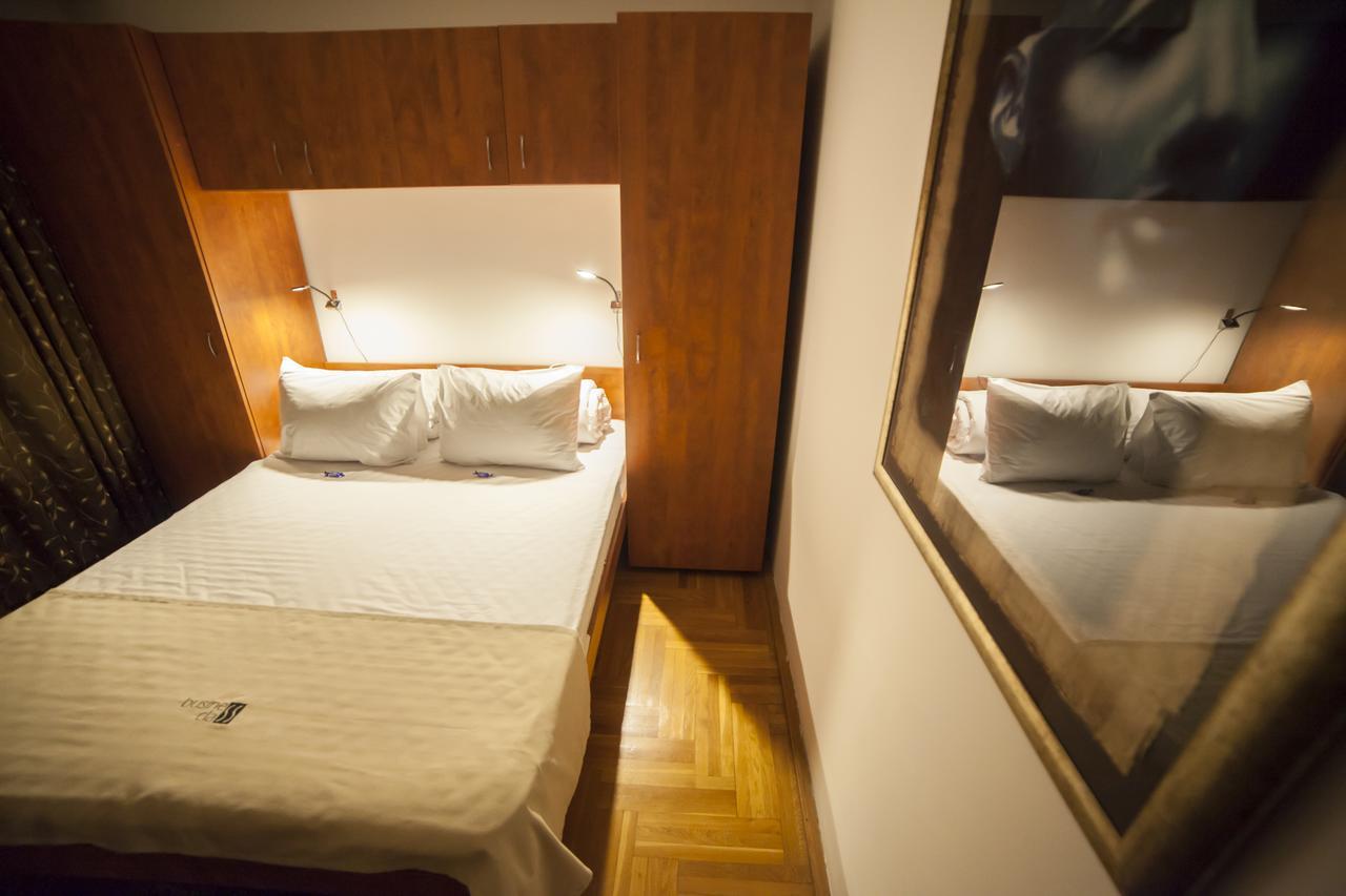 Business Class Apartment 克卢日-纳波卡 外观 照片