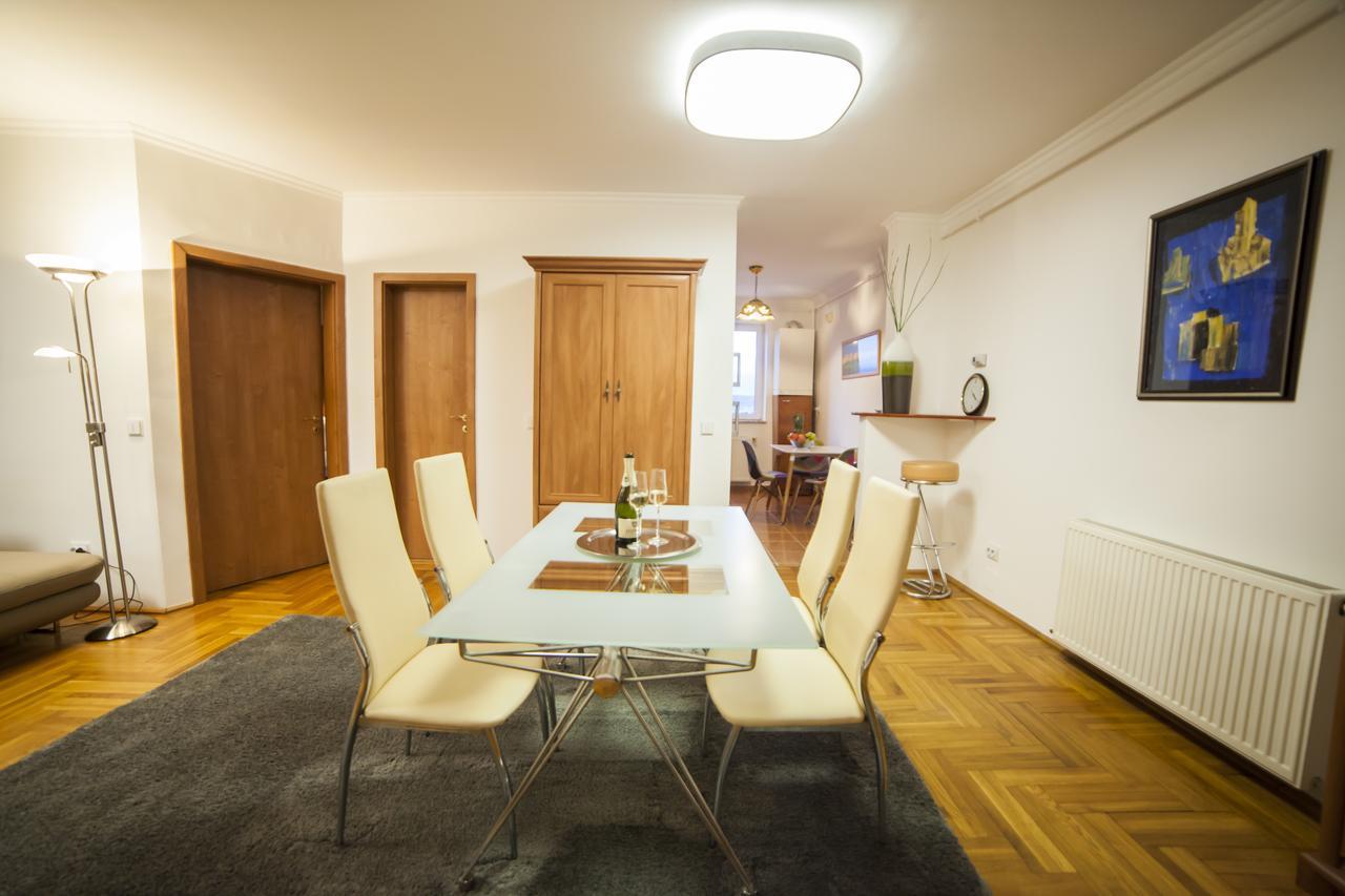 Business Class Apartment 克卢日-纳波卡 外观 照片