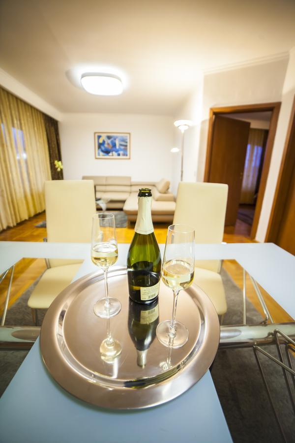 Business Class Apartment 克卢日-纳波卡 外观 照片
