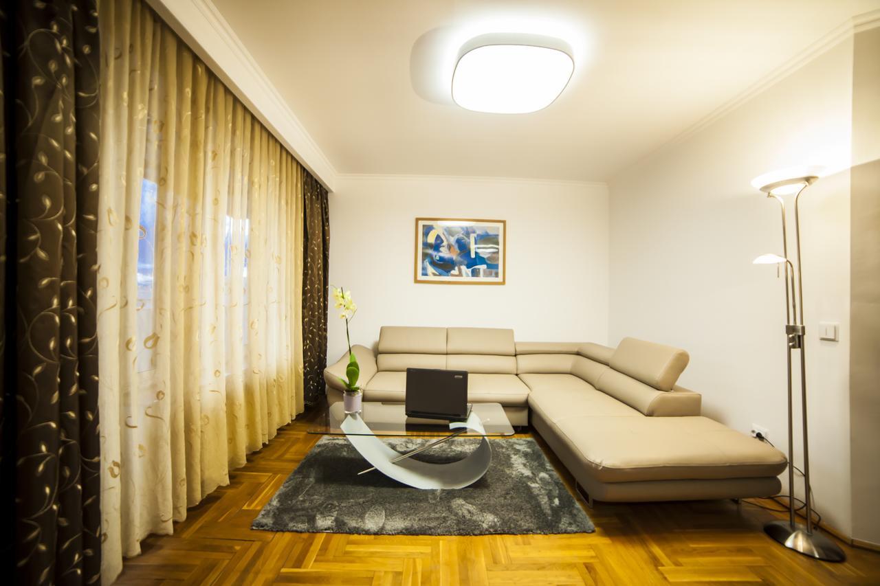 Business Class Apartment 克卢日-纳波卡 外观 照片