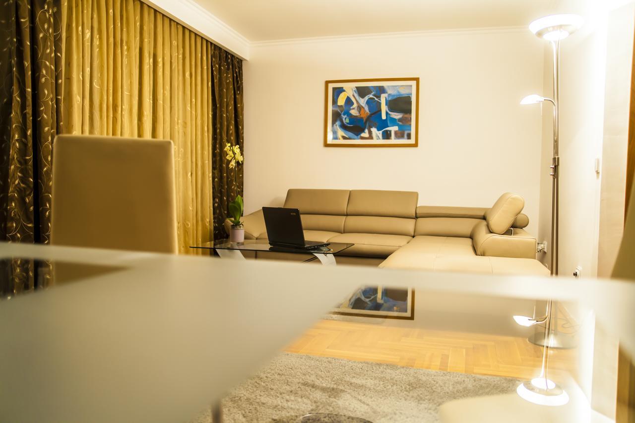 Business Class Apartment 克卢日-纳波卡 外观 照片